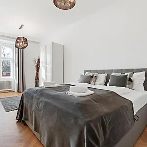 Apartamento Sky9 Center, Viena