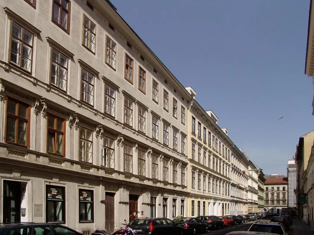 Wanz'Inn Design Appartements Viena 0*,  Áustria